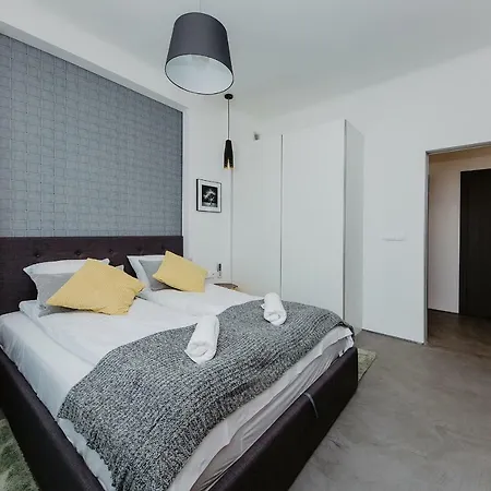 Shortstaypoland Aleje Jerozolimskie * Варшава